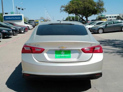 Used 2016 Chevrolet Malibu LT w/ Leather Package image 7