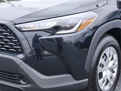 Certified 2025 Toyota Corolla Cross L image 7