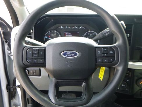 Used 2025 Ford F250 XLT w/ FX4 Off-Road Package AWD/4WD image 12