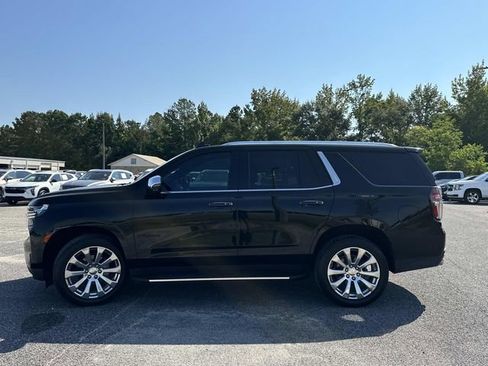 Used 2021 Chevrolet Tahoe Premier w/ Premium Package image 18