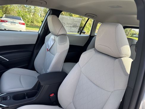 New 2025 Toyota Corolla Cross L image 14