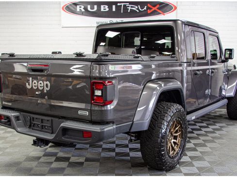 Used 2020 Jeep Gladiator Overland AWD/4WD image 4