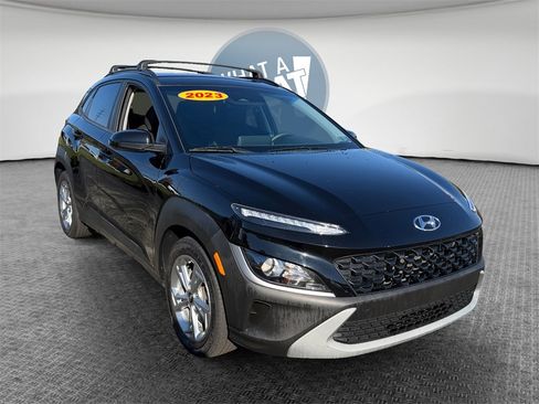 Used 2023 Hyundai Kona SEL image 1