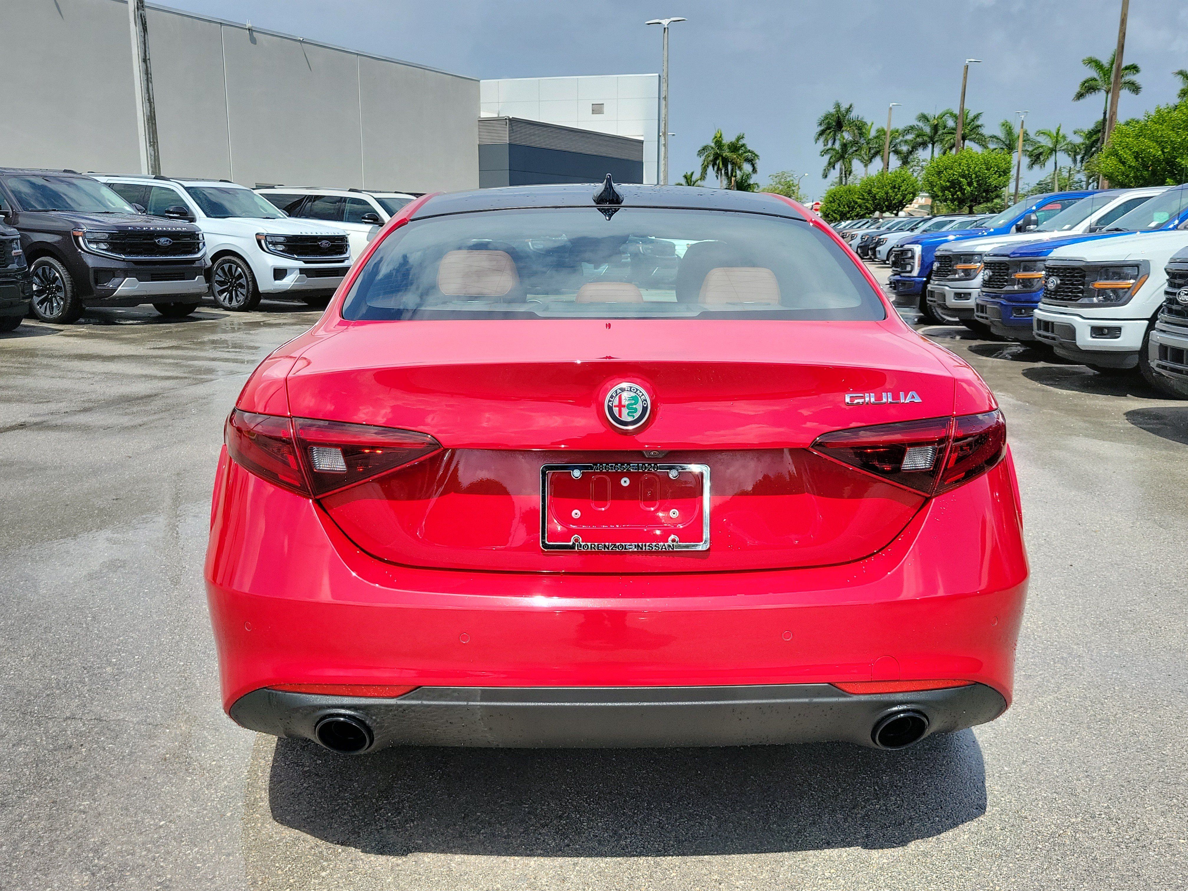 Used 2022 Alfa Romeo Giulia Ti w/ Active Assist Plus Package RWD image 7