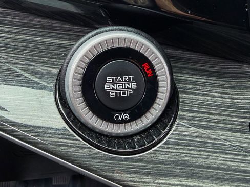 Used 2022 Jeep Wagoneer Series III image 15