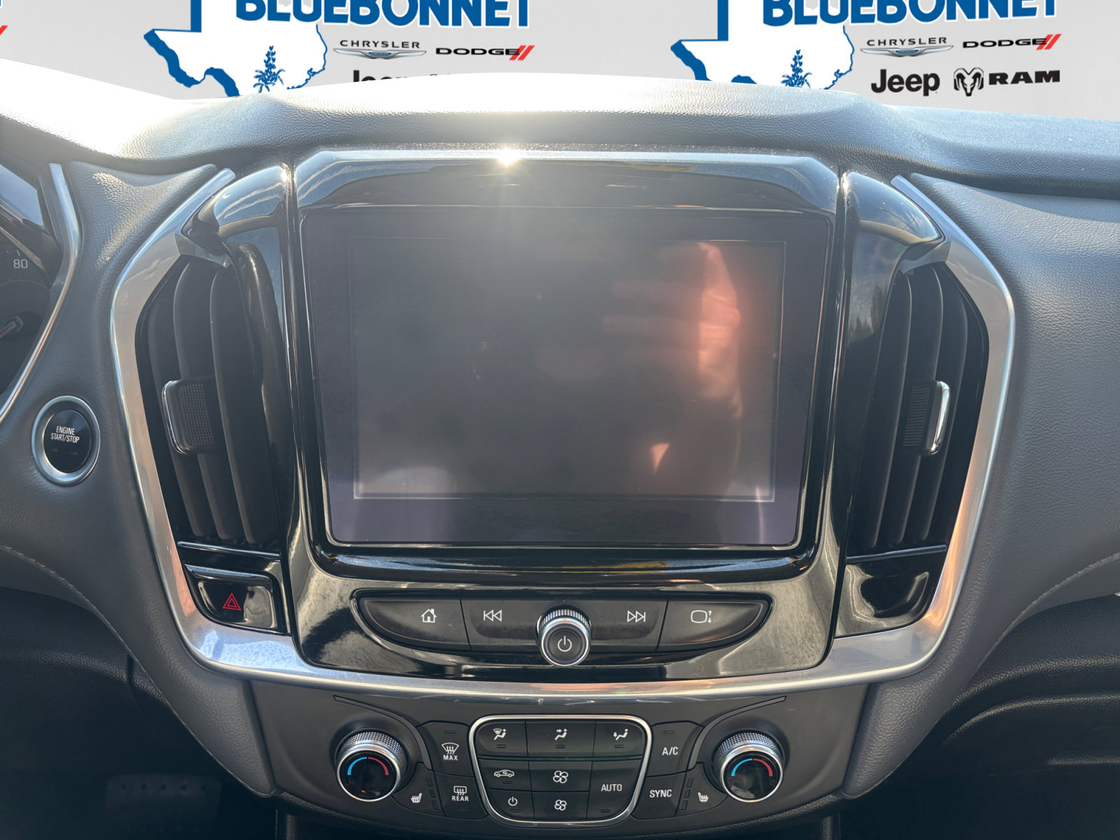 Used 2019 Chevrolet Traverse LT w/ LT Premium Package FWD image 15