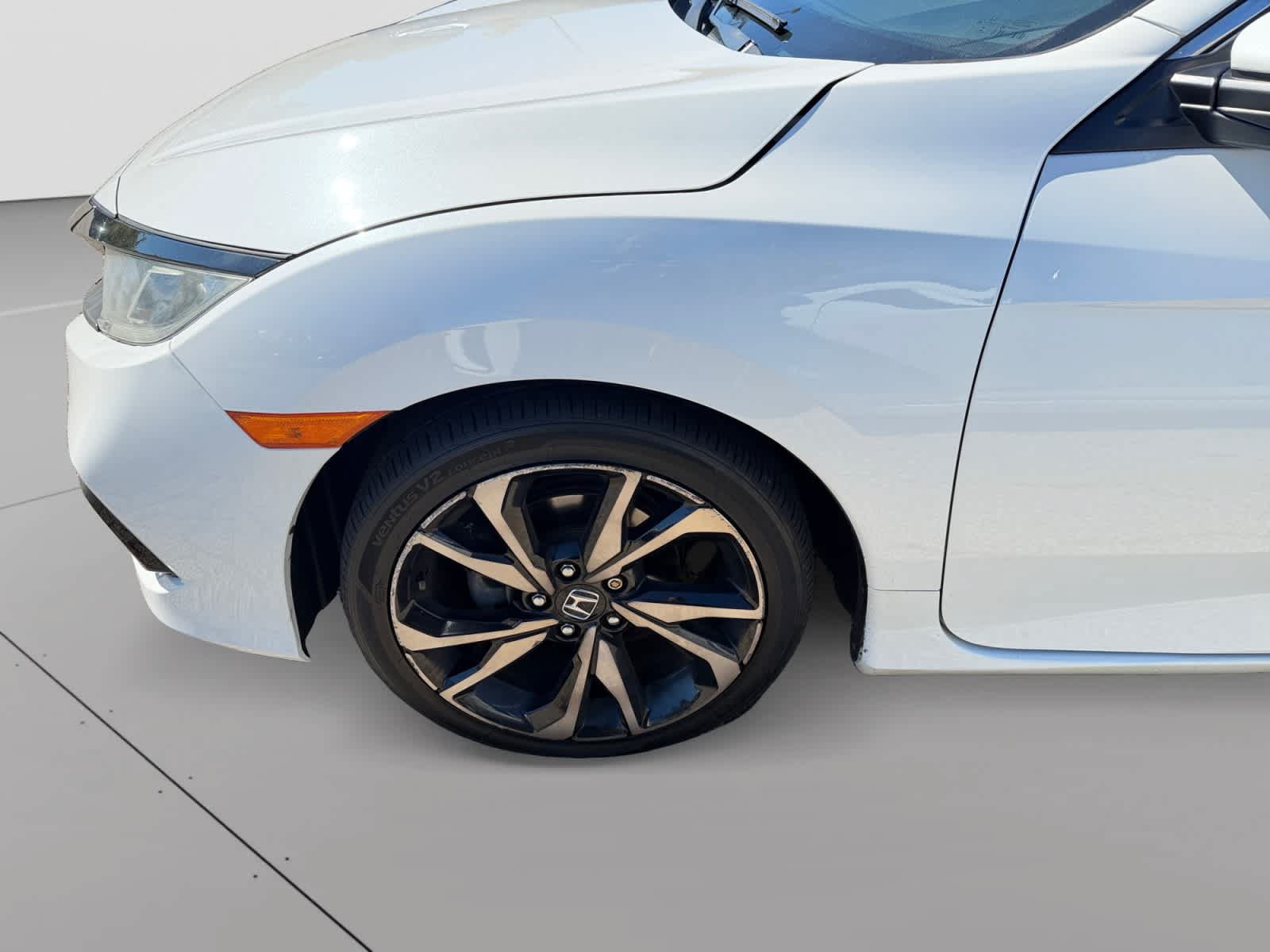 Used 2019 Honda Civic Sport image 9