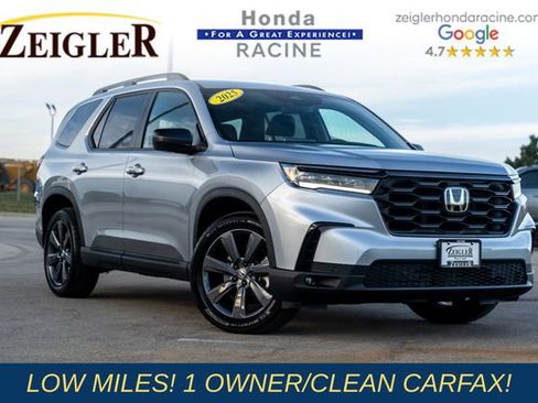 Used 2025 Honda Pilot Sport image 1