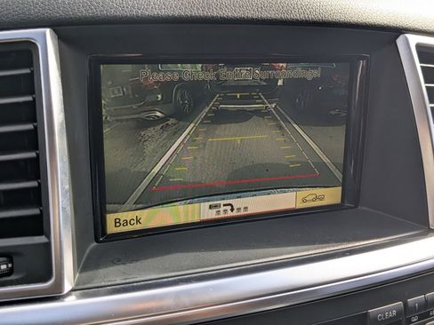 Used 2012 Mercedes-Benz ML 350 4MATIC image 9