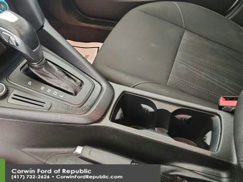 Used 2016 Ford Focus SE image 15
