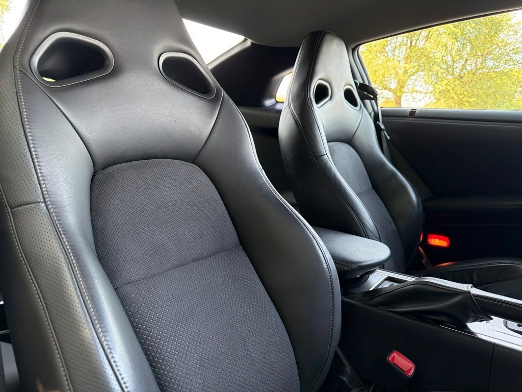 Used 2009 Nissan GT-R Premium AWD/4WD image 45
