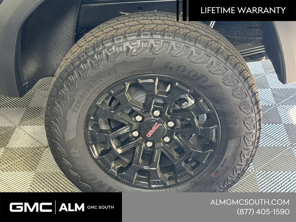 New 2026 GMC Canyon Elevation w/ Convenience Package RWD image 21