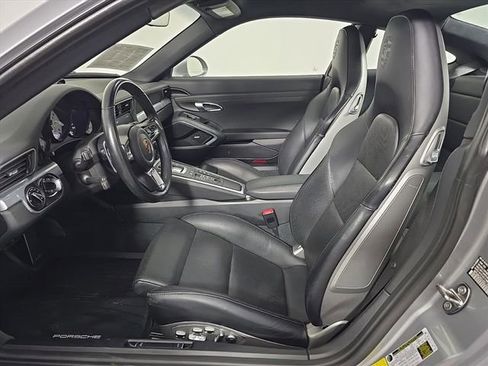 Used 2017 Porsche 911 Carrera 4S image 5