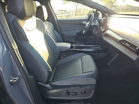 Used 2024 Volkswagen ID.4 S image 12