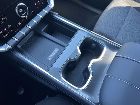 New 2026 GMC Acadia Elevation image 7