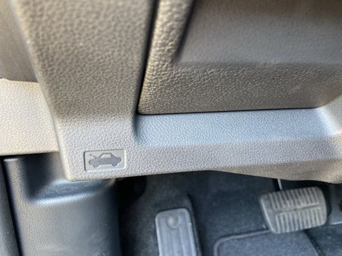Used 2022 Subaru Forester Premium AWD/4WD image 45