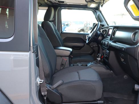 Used 2022 Jeep Wrangler Sport image 24