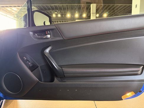 Used 2017 Subaru BRZ Limited w/ Popular Package #3 image 16