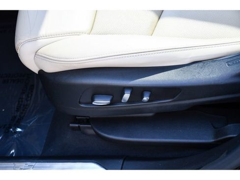 Used 2019 Cadillac XT5 Luxury FWD image 34