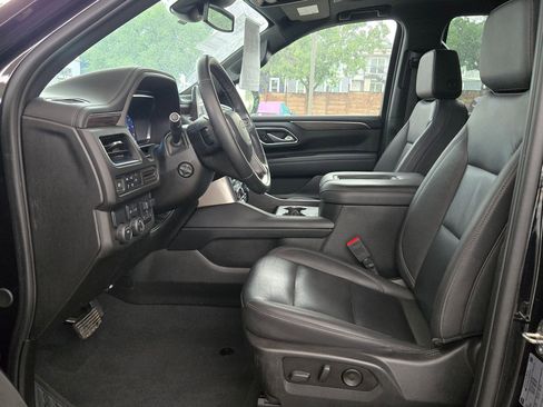 Used 2023 Chevrolet Tahoe LT w/ LT Signature Package RWD image 5