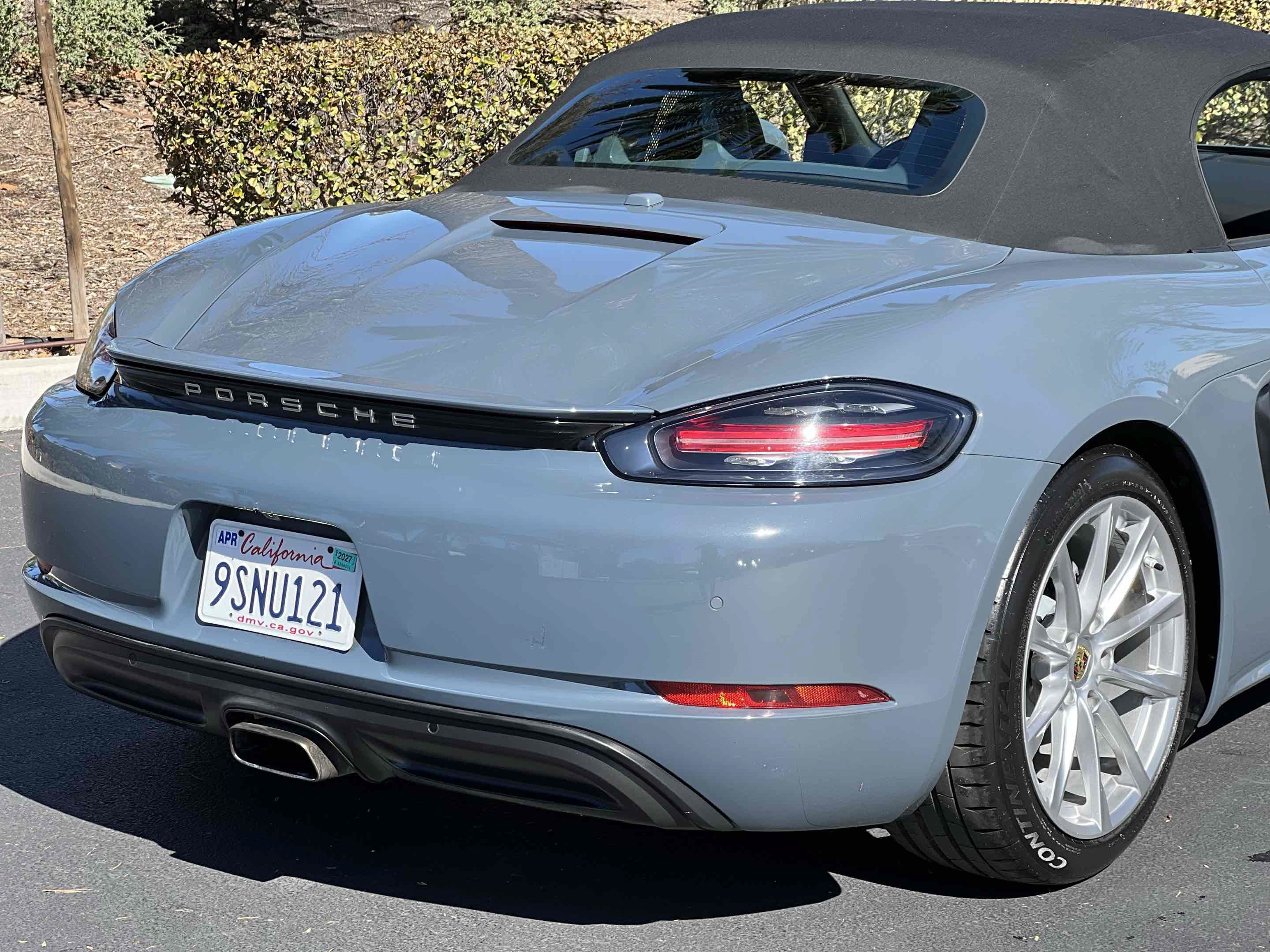Used 2017 Porsche 718 Boxster RWD image 25