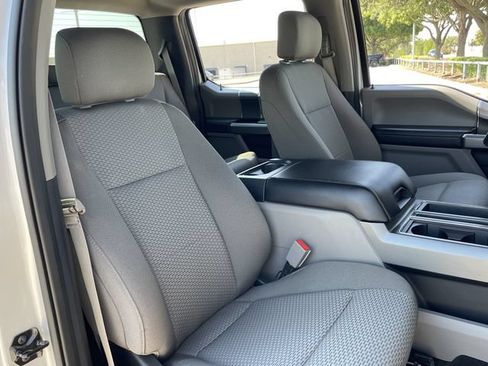 Used 2019 Ford F150 XLT w/ Equipment Group 302A Luxury AWD/4WD image 28