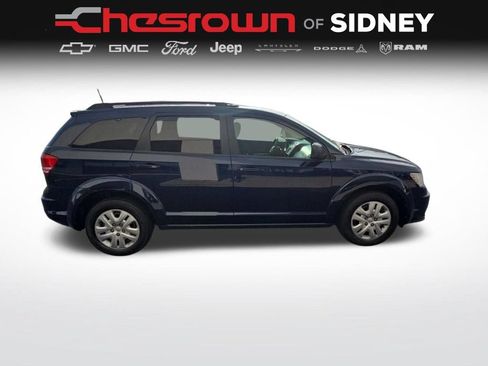 Used 2020 Dodge Journey SE w/ SE Popular Equipment Group FWD image 3