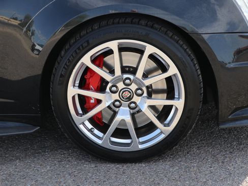 Used 2014 Cadillac CTS V RWD image 9