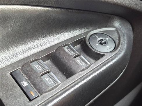 Used 2019 Ford Escape SE FWD image 12