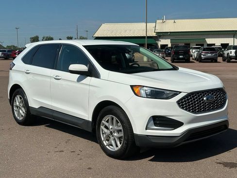Used 2024 Ford Edge SEL AWD/4WD image 7