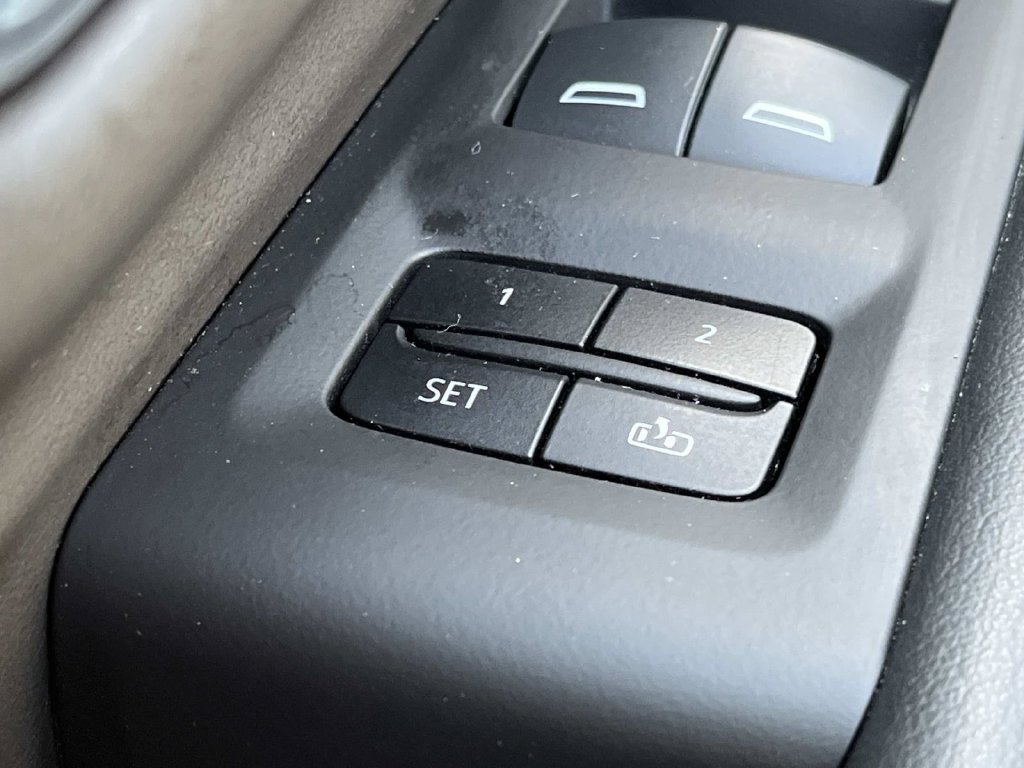 Used 2023 Chevrolet Suburban RST w/ Sport Performance Package AWD/4WD image 36