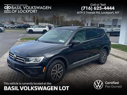 Used 2020 Volkswagen Tiguan SE w/ Panoramic Sunroof Package