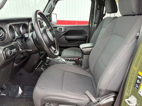 Used 2022 Jeep Gladiator Overland AWD/4WD image 21