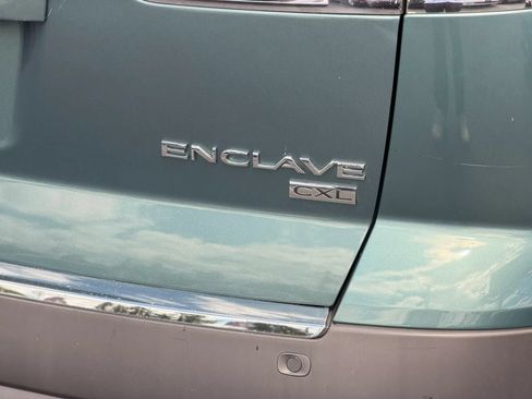Used 2009 Buick Enclave CXL w/ Entertainment Package #4 AWD/4WD image 14