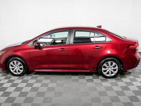 Used 2022 Toyota Corolla LE image 23