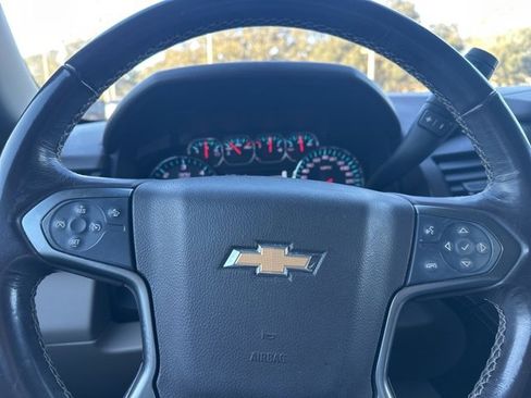 Used 2018 Chevrolet Tahoe LT image 9