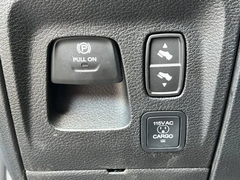 Used 2025 RAM 1500 Laramie w/ Sport Appearance Package AWD/4WD image 21