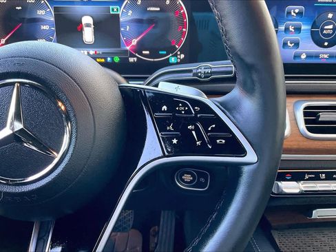 Used 2025 Mercedes-Benz GLE 450 4MATIC image 24