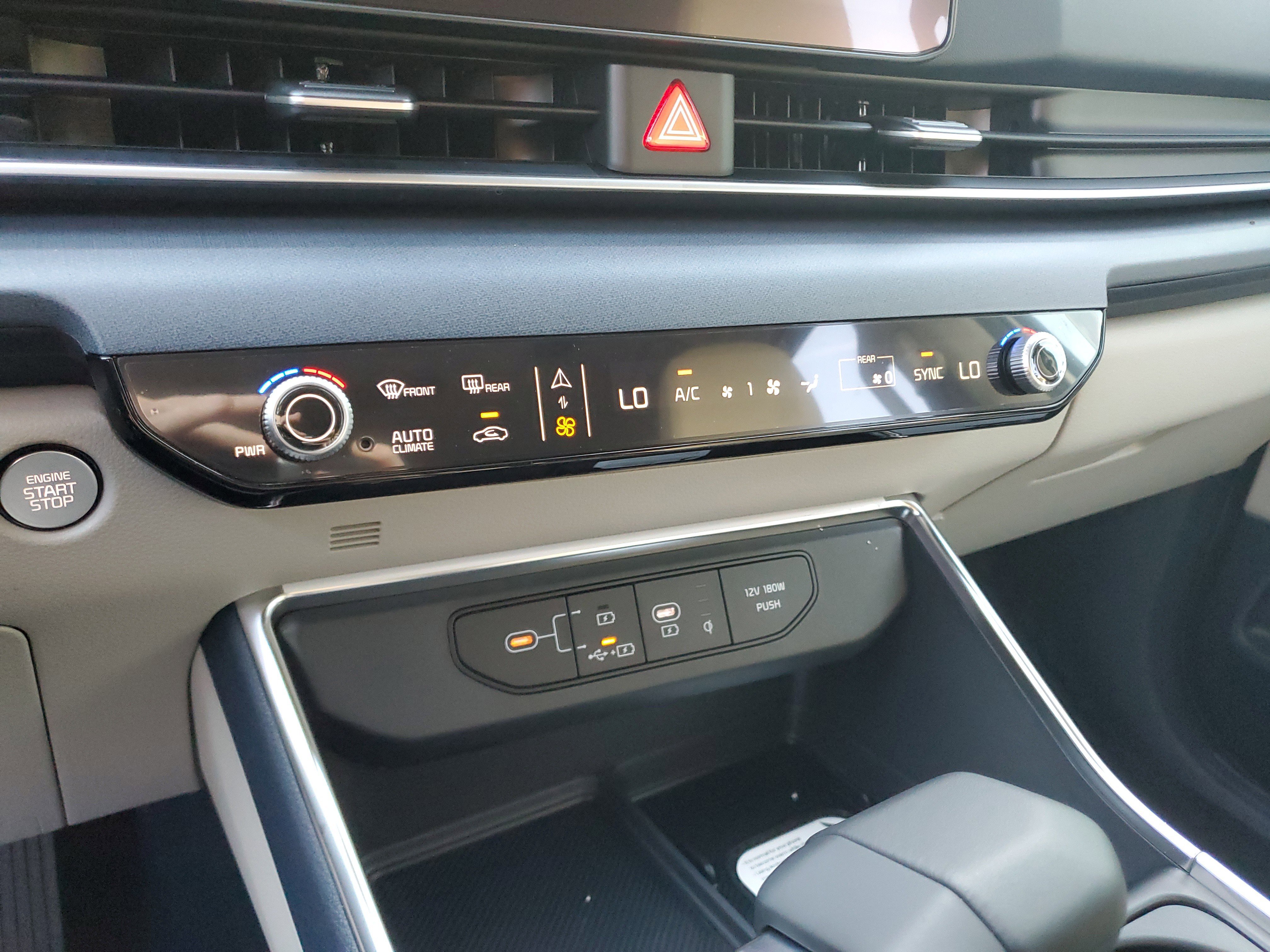New 2026 Kia Carnival EX FWD image 18