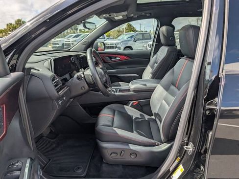 Certified 2024 Chevrolet Traverse RS image 4