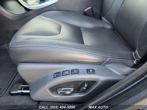 Used 2015 Volvo V60 T5 Premier image 13