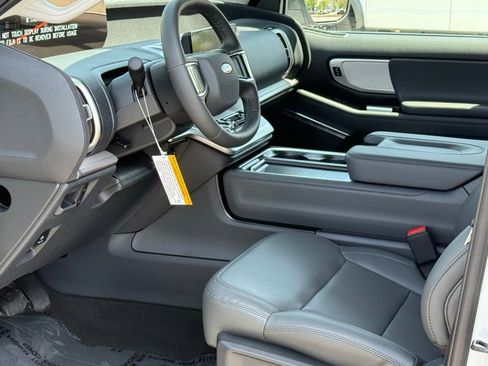 New 2026 Ford Expedition Max Active RWD image 5