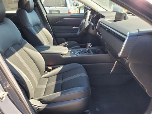 Certified 2025 MAZDA CX-50 AWD 2.5 S w/ Accent Package image 17