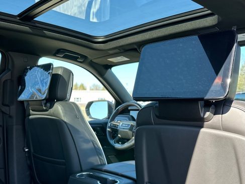 New 2026 GMC Yukon XL AT4 Ultimate AWD/4WD image 30