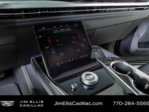 Certified 2025 Cadillac Escalade IQ Sport 1 AWD/4WD image 17