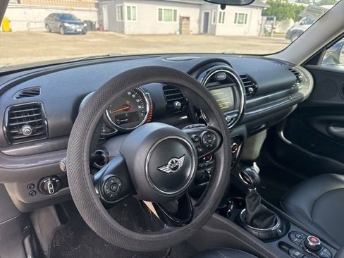 Used 2017 MINI Cooper Clubman FWD image 10