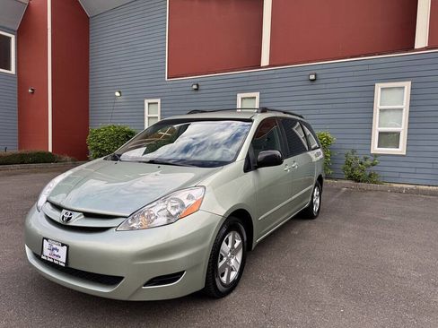 Used 2007 Toyota Sienna CE FWD image 10