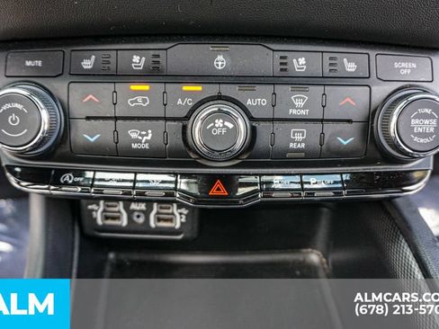 Used 2024 Dodge Durango GT AWD/4WD image 46