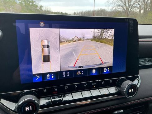 Used 2023 Chevrolet Colorado Z71 w/ Z71 Convenience Package 2 image 19