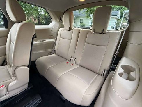 Used 2018 Nissan Pathfinder SV w/ Cargo Package FWD image 11